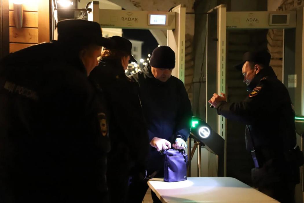 Полиция обеспечила безопасность псковичей во время празднования православной Пасхи