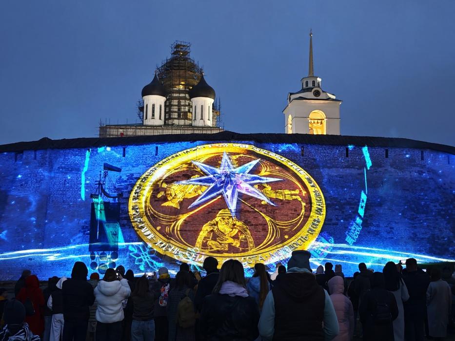 Мультимедийный спектакль в Псковском кремле