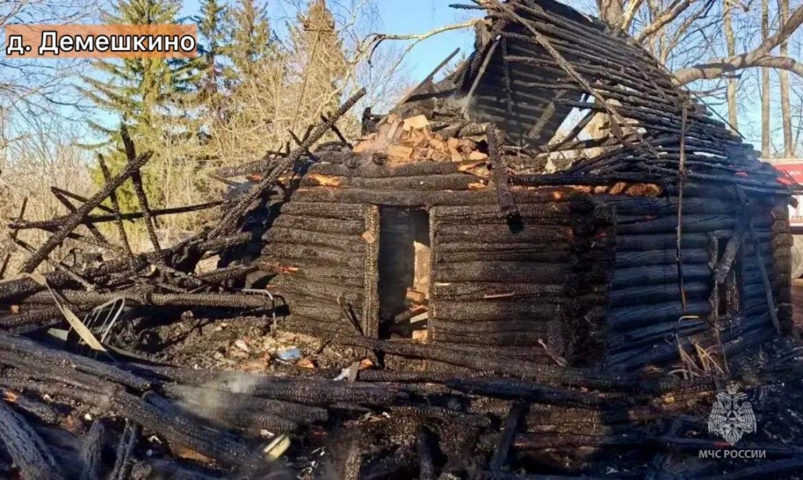 22 пожара произошло в Псковской области 1 апреля