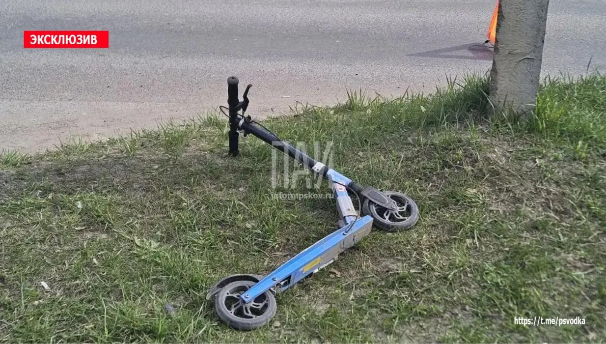 В Великих Луках водитель грузового автомобиля КамАЗ зацепил самокатчик