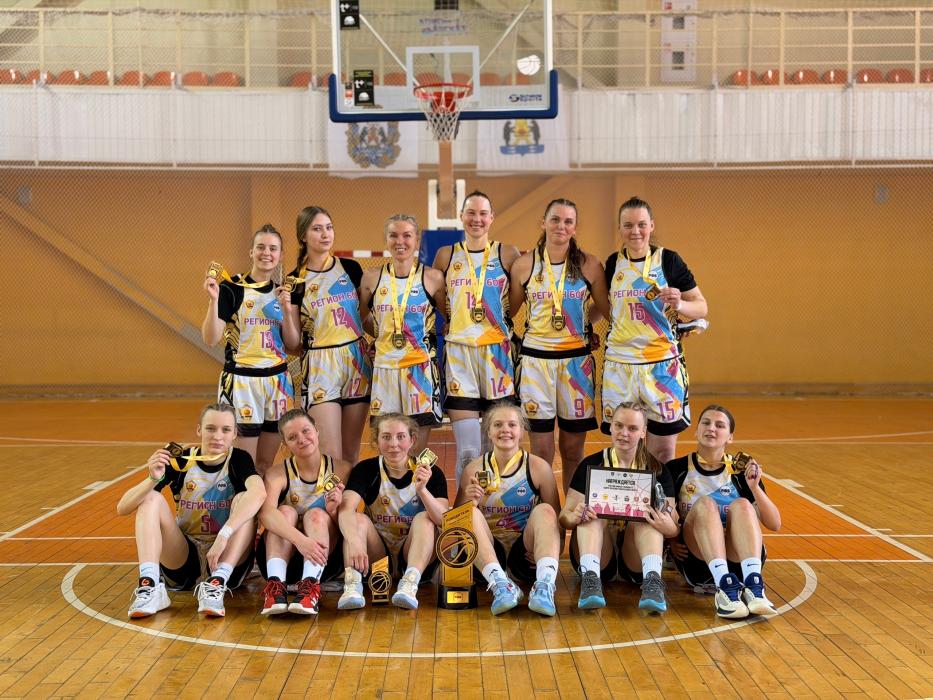 Великолучанки выиграли чемпионат СЗФО по баскетболу 