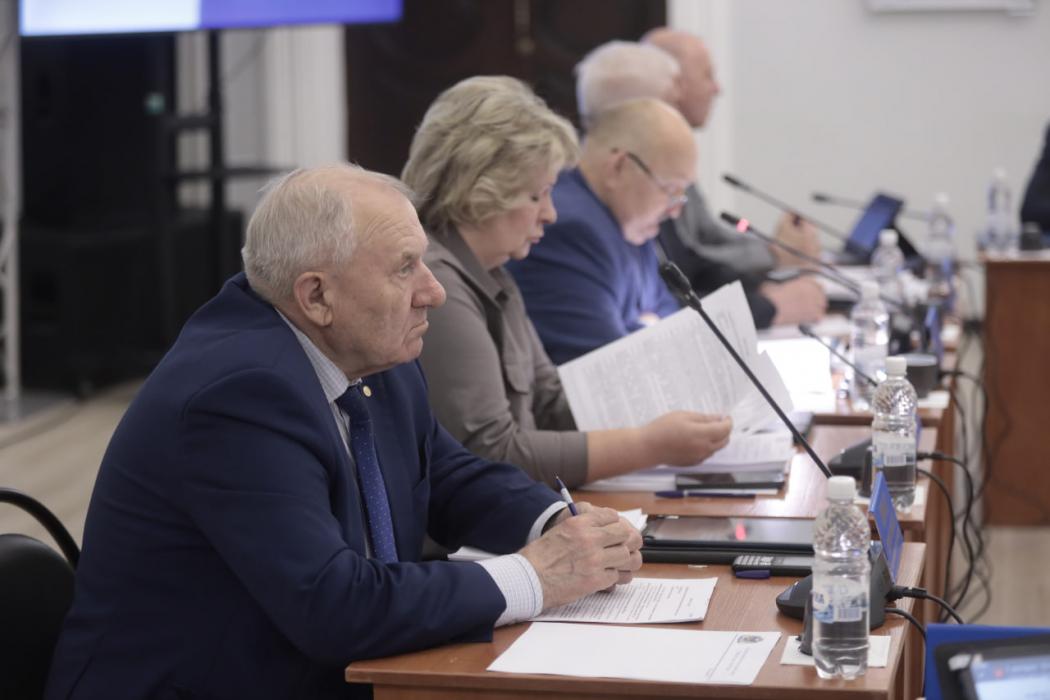 «Большой путь перемен»: Борис Елкин отчитался о работе за 2025 год и пятилетку во главе города