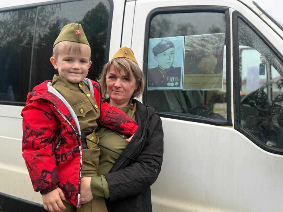 Участники автопробега в Плюсском районе почтили память героев Великой Отечественной войны