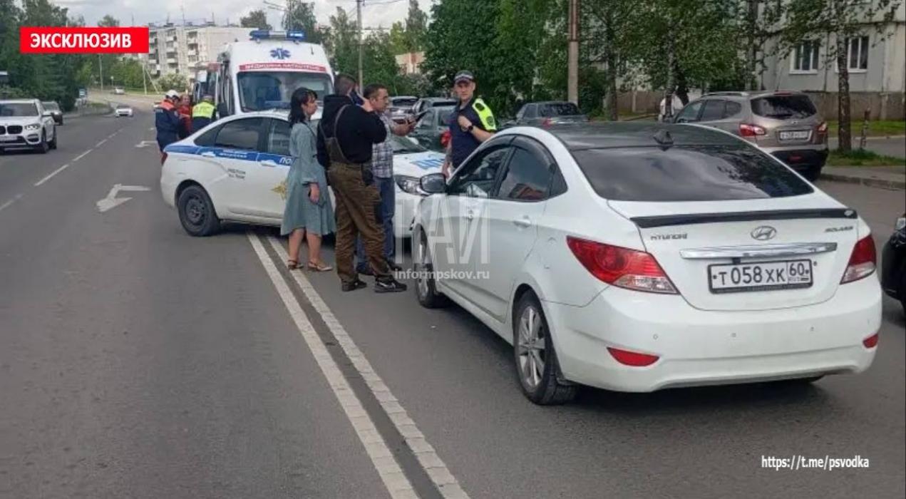 ДТП на Коммунальной в Пскове