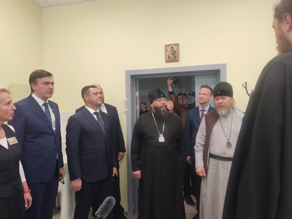 Визит Сергея Кравцова в православную гимназию Пскова