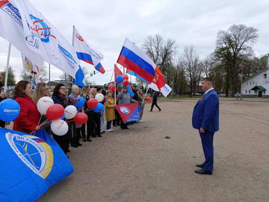 Автопробег в честь Первомая прошел в Пскове