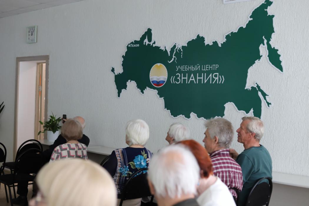 «Нужные люди» в Пскове: 18 историй о тех, кто делает мир лучше