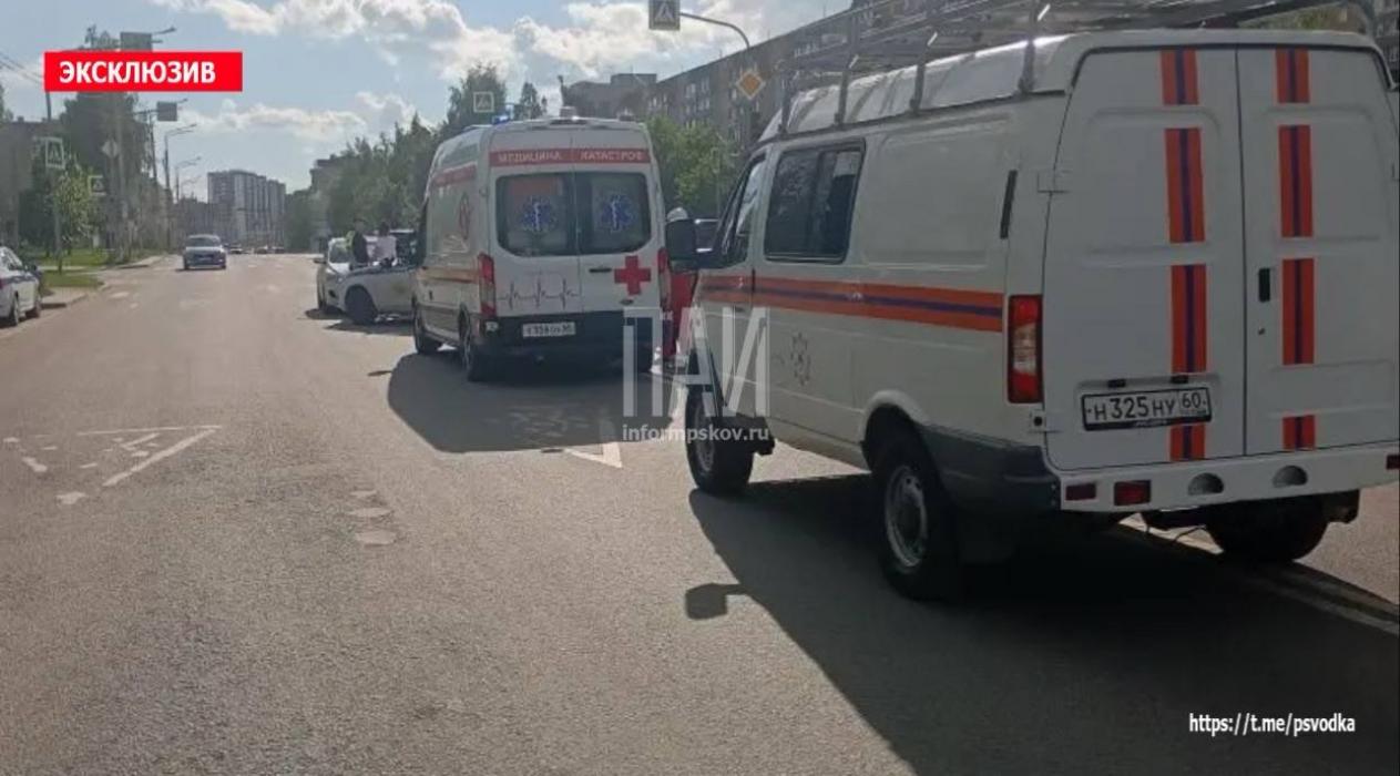 ДТП на Коммунальной в Пскове