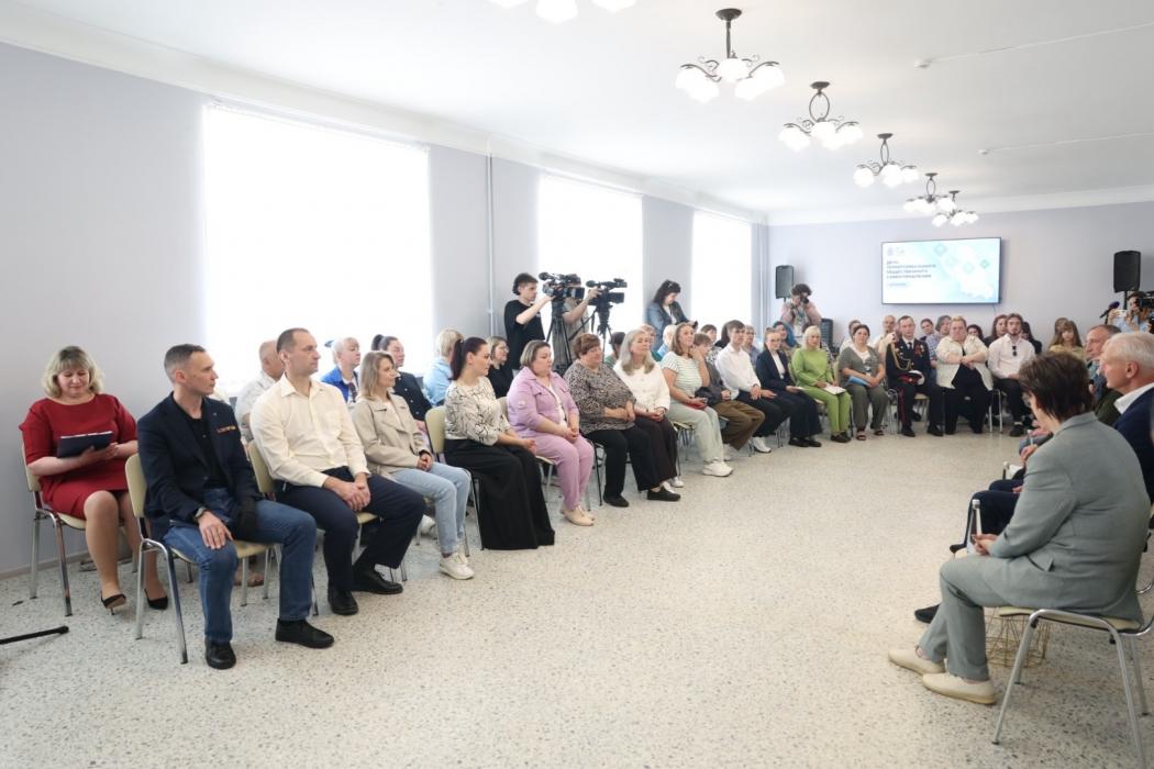 Встреча с участниками ТОС в Новоржеве