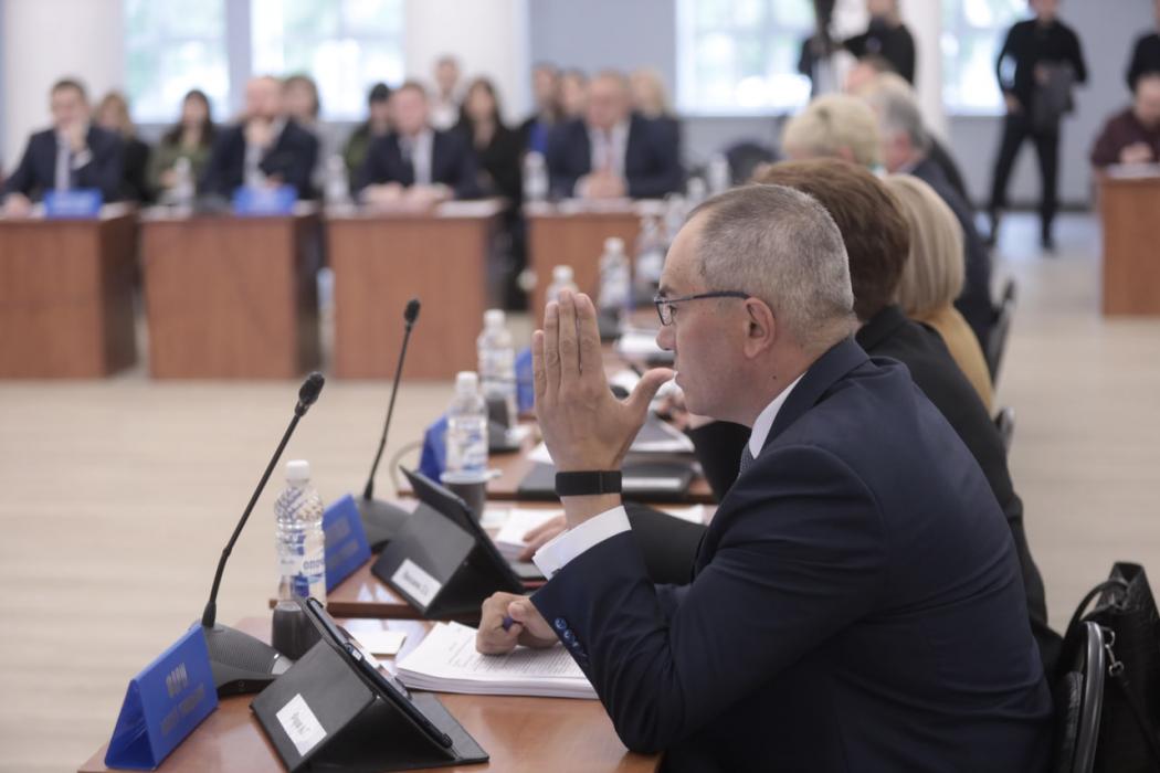 «Большой путь перемен»: Борис Елкин отчитался о работе за 2025 год и пятилетку во главе города