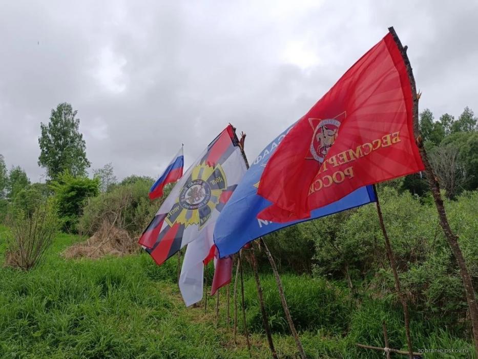 «Дороги Победы» объединили парламентариев Сибири, Смоленской и Псковской областей
