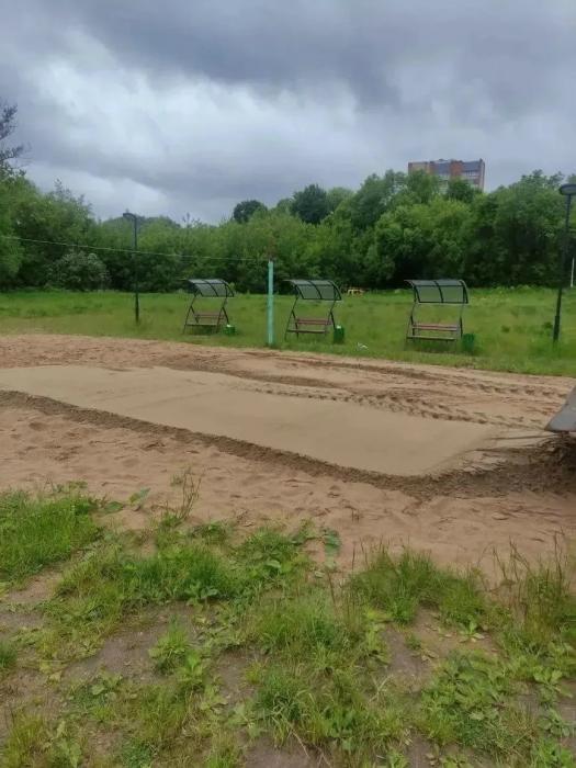 Городской пляж Великих Лук готовится к летнему сезону