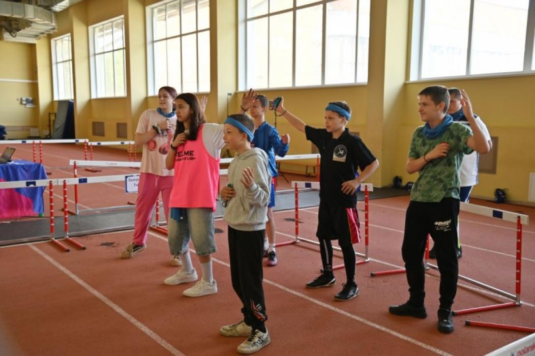 100 воспитанников детских интернатов Псковской области приняли участие в фестивале фиджитал-спорта