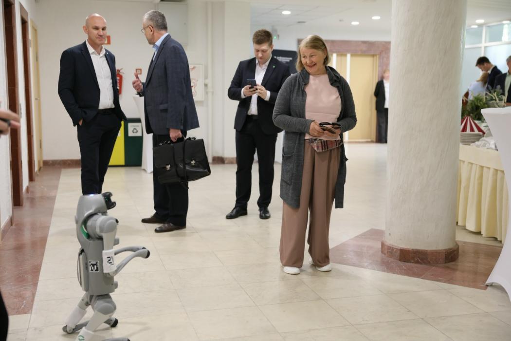 II практический форум «ИИ и цифровые инструменты для роста бизнеса – 2026» начал работу в Пскове