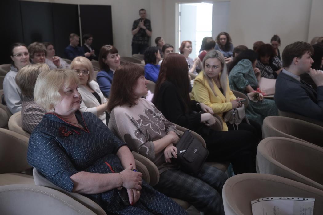 «Василёвке» – 80: от ручной переноски книг до нового здания в центре Пскова