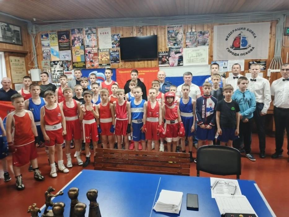 Первенство по боксу прошло в Пскове при поддержке ЕР 