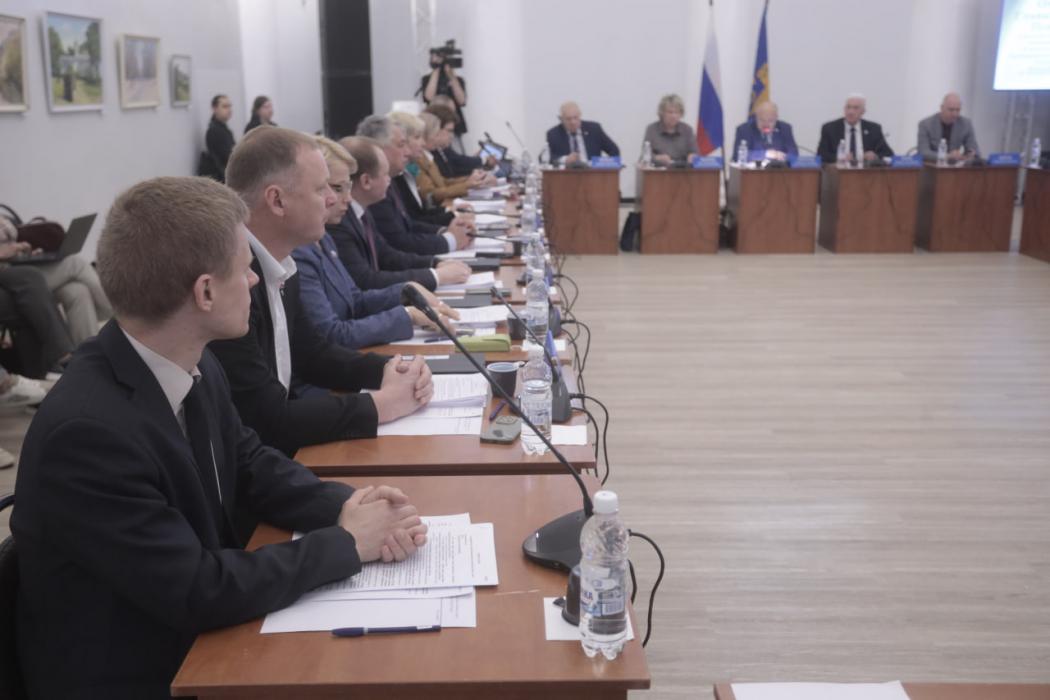 «Большой путь перемен»: Борис Елкин отчитался о работе за 2025 год и пятилетку во главе города