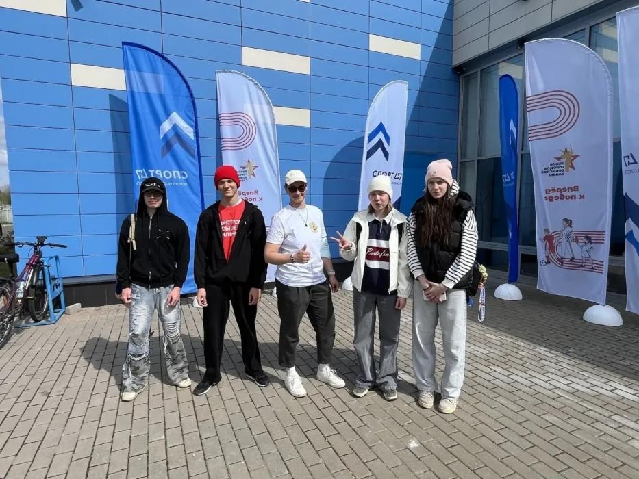 Псковские пловцы завоевали второе общекомандное место на «Кубке Городов воинской славы» в Тихвине