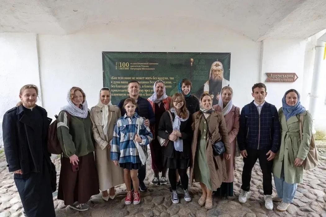 Юлия Барановская приехала в Псковскую область для съёмок проекта «Губернатор без галстука» с Михаилом Ведерниковым