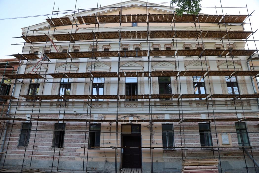 Реставрация бывшей духовной семинарии на улице Советской в Пскове