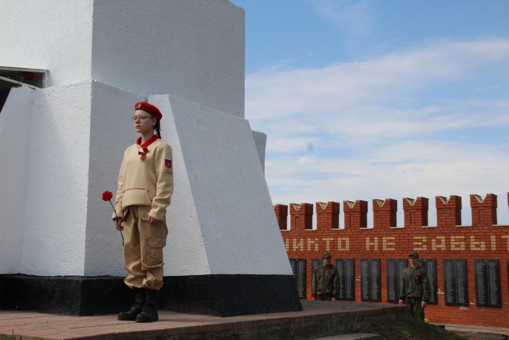 Память Героя СССР Алии Молдагуловой почтили в Новосокольническом районе