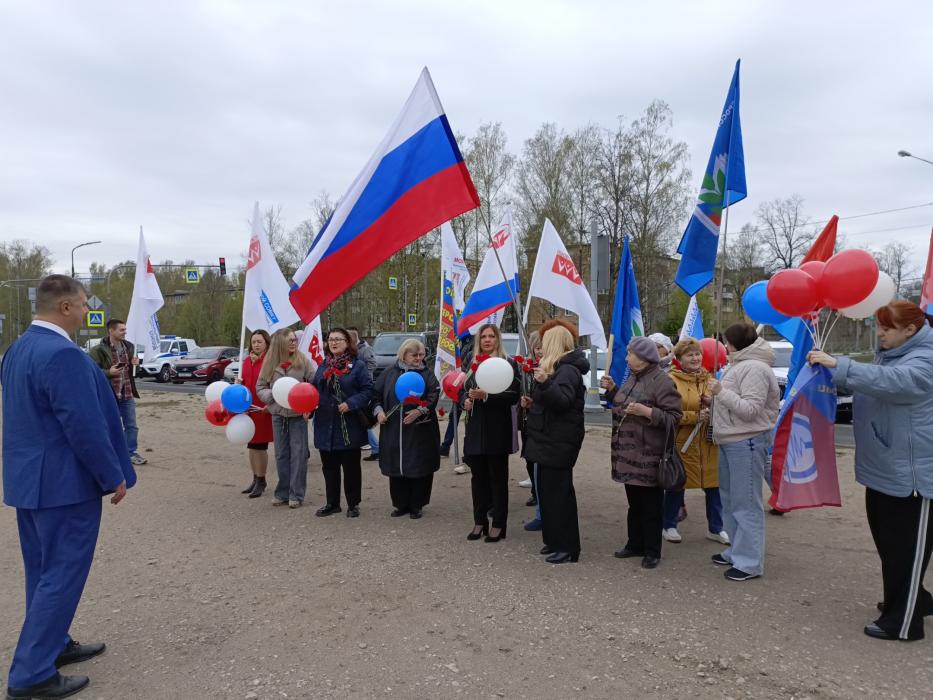 Автопробег в честь Первомая прошел в Пскове