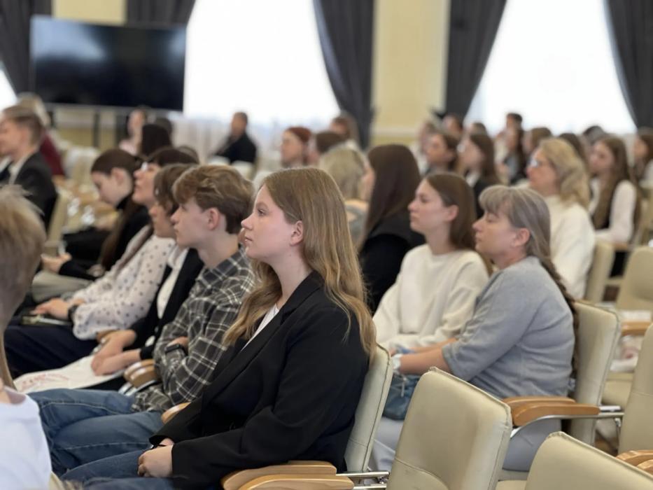 В Пскове наградили победителей инженерной олимпиады «Звезда»