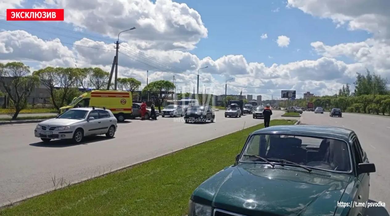 ДТП на Алмазной в Пскове