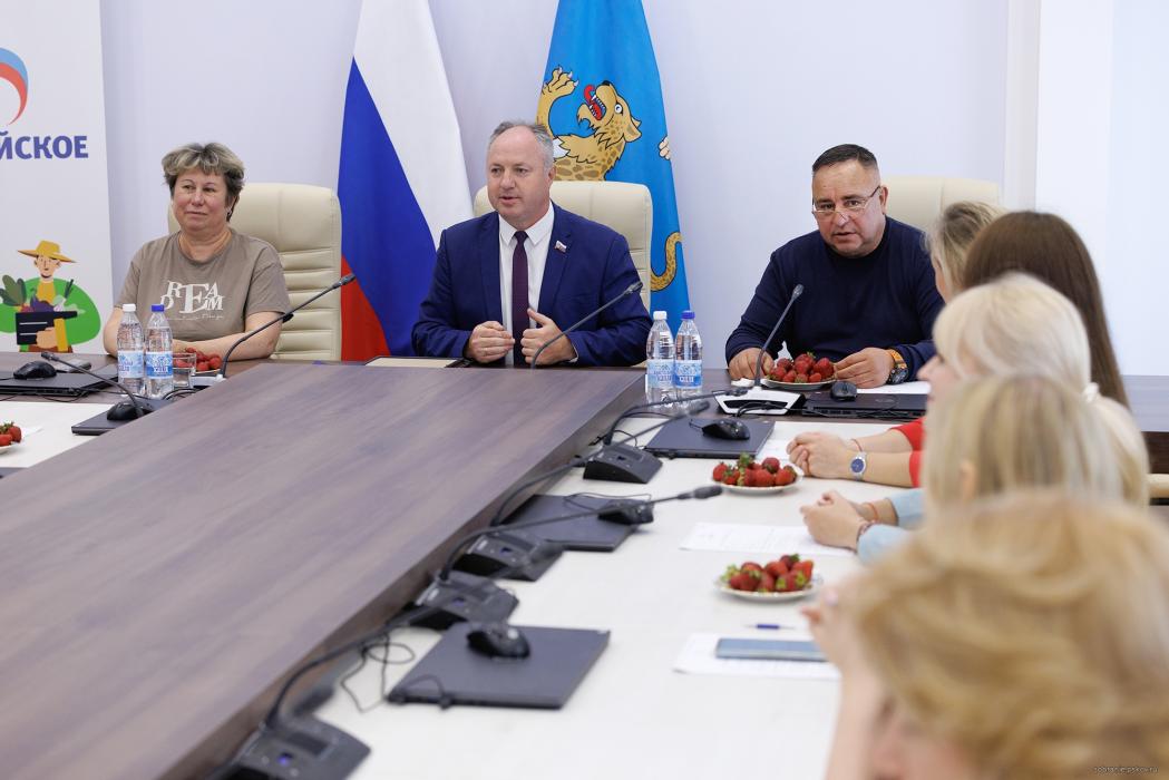 Итоги Всероссийского аграрного диктанта подвели в Законодательном Собрании Псковской области