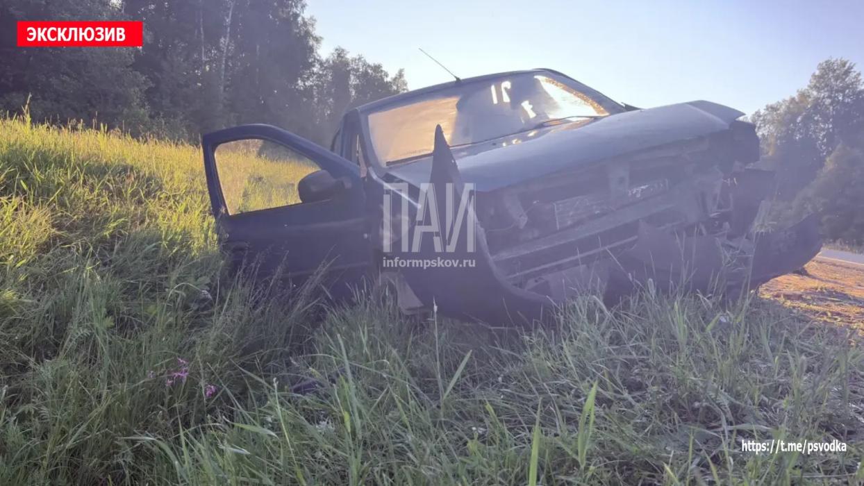 Смертельное ДТП на трассе в Псковской области
