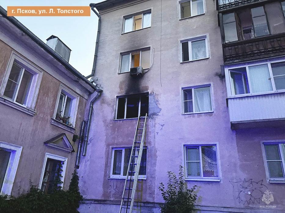 Пожар в квартире на улице Льва Толстого