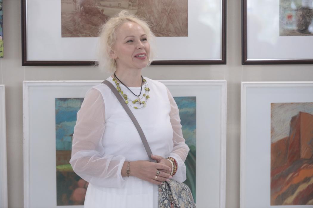 Псков приглашает друзей: хроники лета на полотнах художников