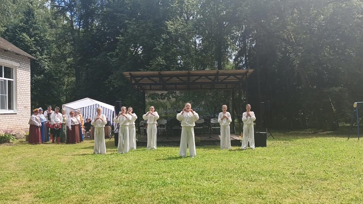 Фестиваль народного творчества «Эх, балалайка» прошел в Новоржевском районе