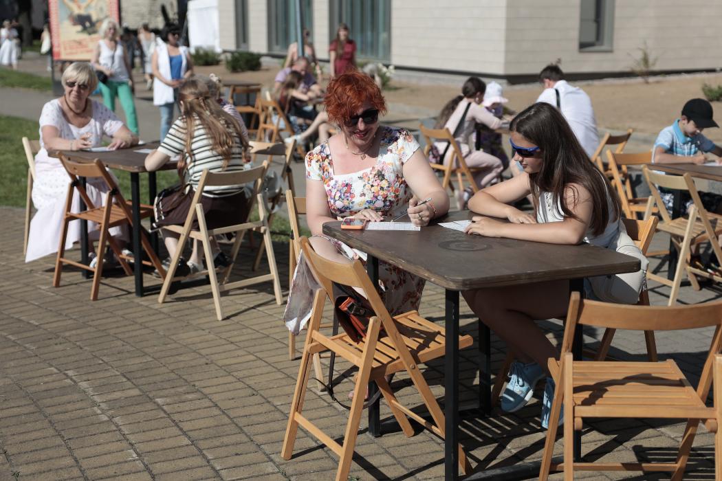 Назад в прошлое: в Пскове стартовал фестиваль «Псковские каникулы»