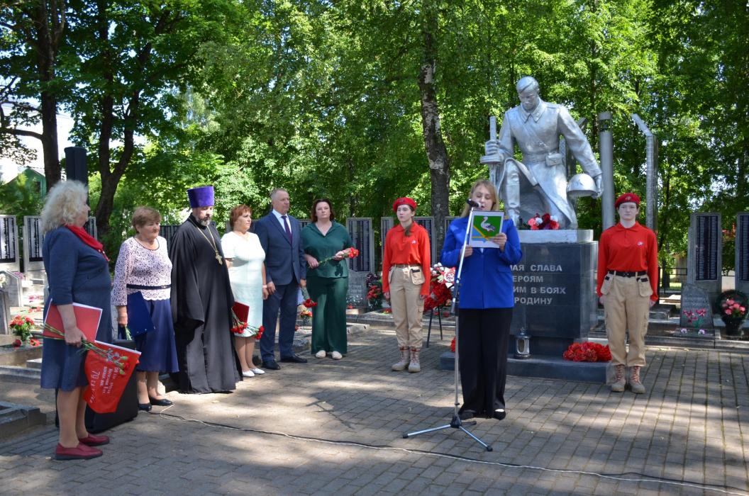 Торжественный митинг к 82-летию освобождения Пустошки
