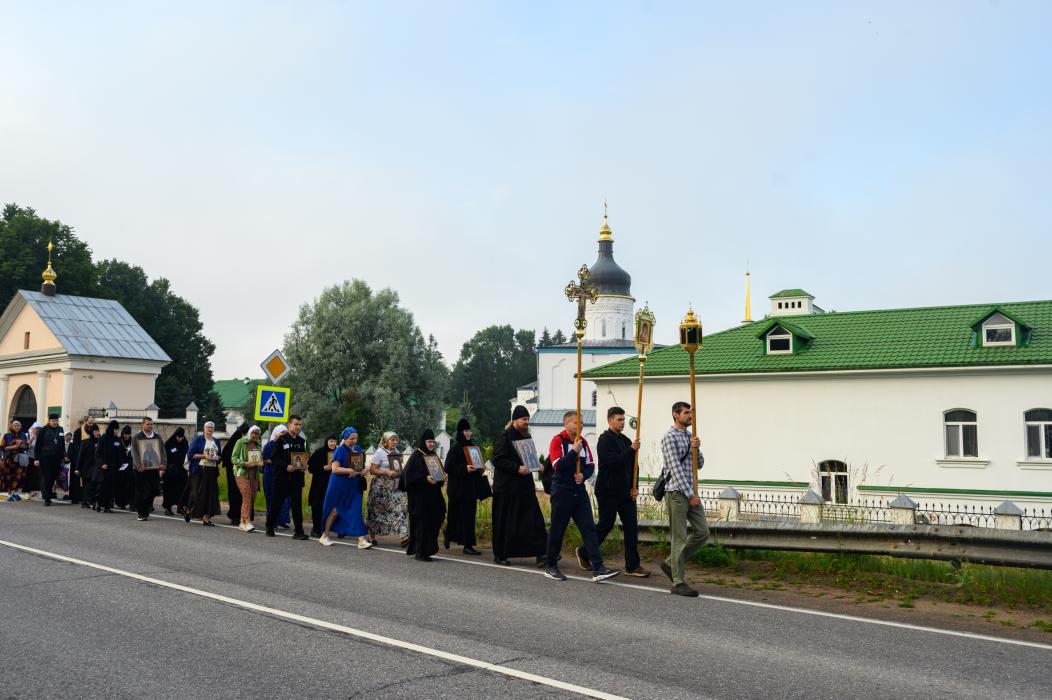 Традиционный крестный ход «Дорогой Спасителя»