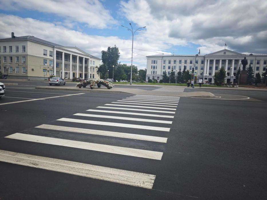 Площадь Ленина в Пскове