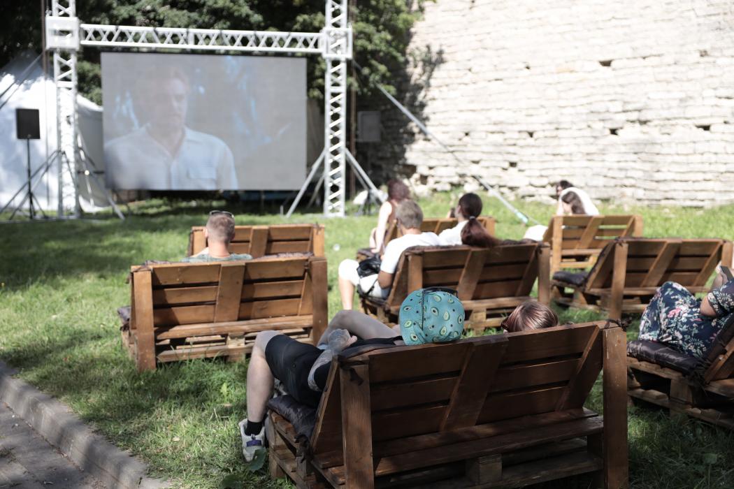 Назад в прошлое: в Пскове стартовал фестиваль «Псковские каникулы»