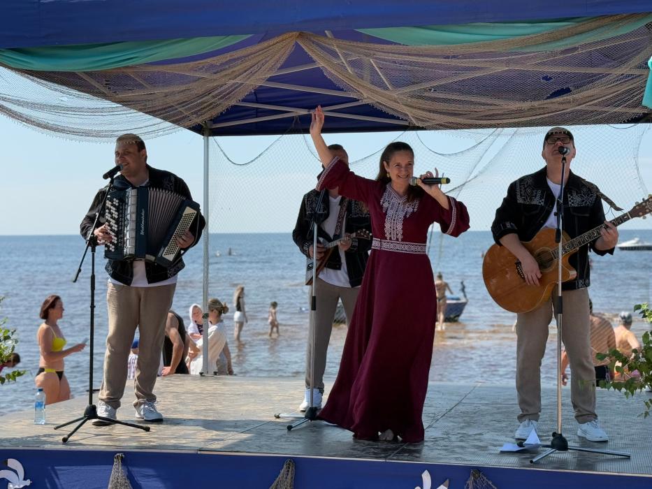 День рыбака на берегу Чудского озера