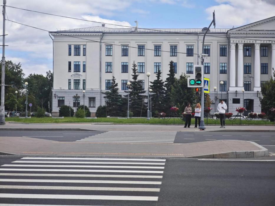Площадь Ленина в Пскове