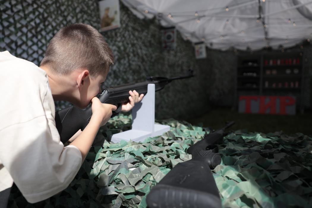 Назад в прошлое: в Пскове стартовал фестиваль «Псковские каникулы»