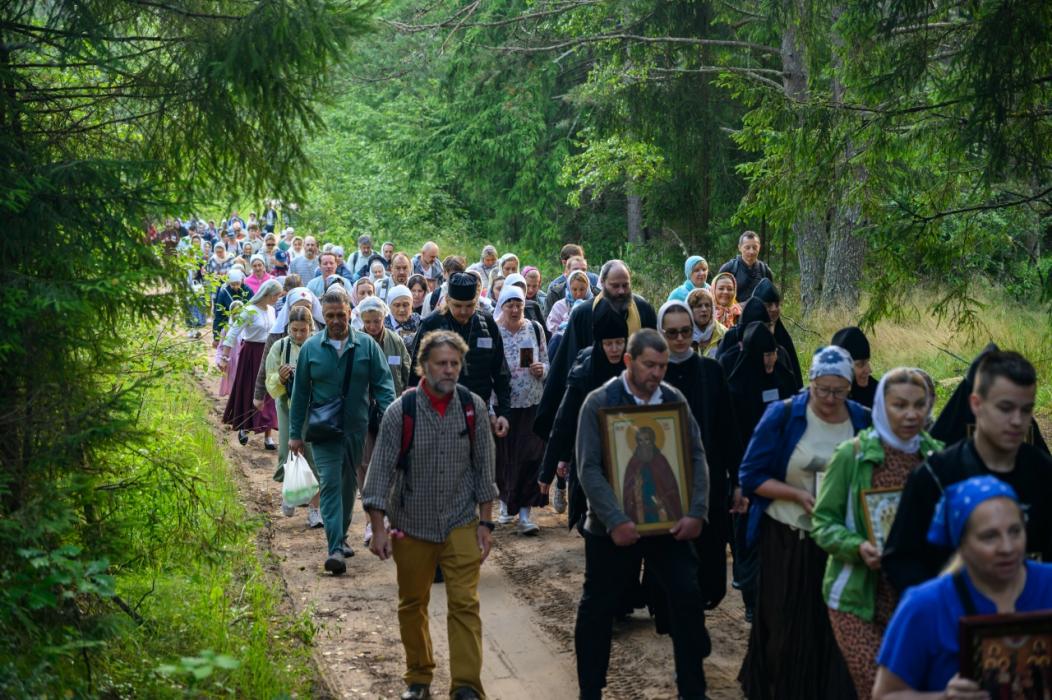 Традиционный крестный ход «Дорогой Спасителя»