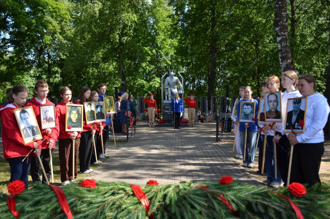 Торжественный митинг к 82-летию освобождения Пустошки