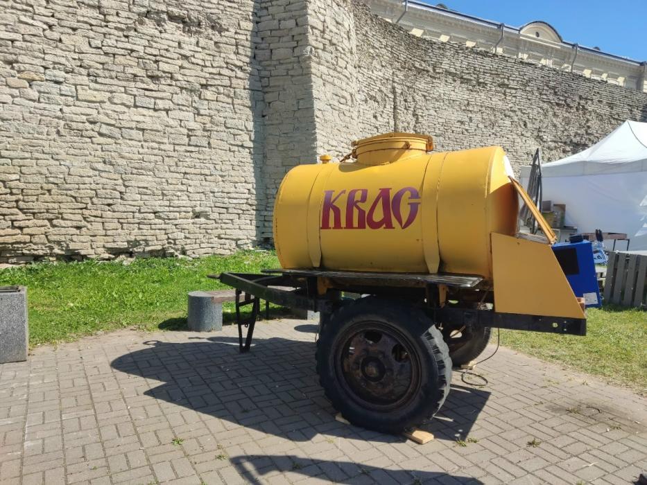 ​Фестиваль «Псковские каникулы» открыли на набережной реки Великой