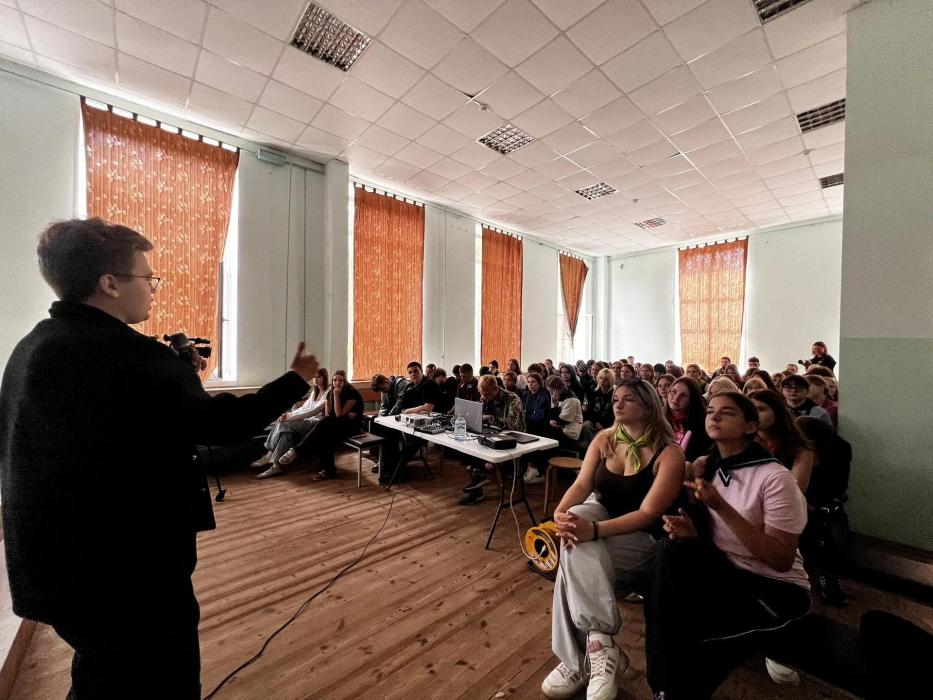 Псковские журналисты госмедиахолдинга провели медиафорум в лагере «Стремительный»