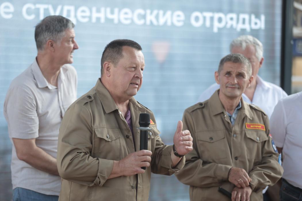Студенческие отряды Псковской области собрались на парклете ПАИ