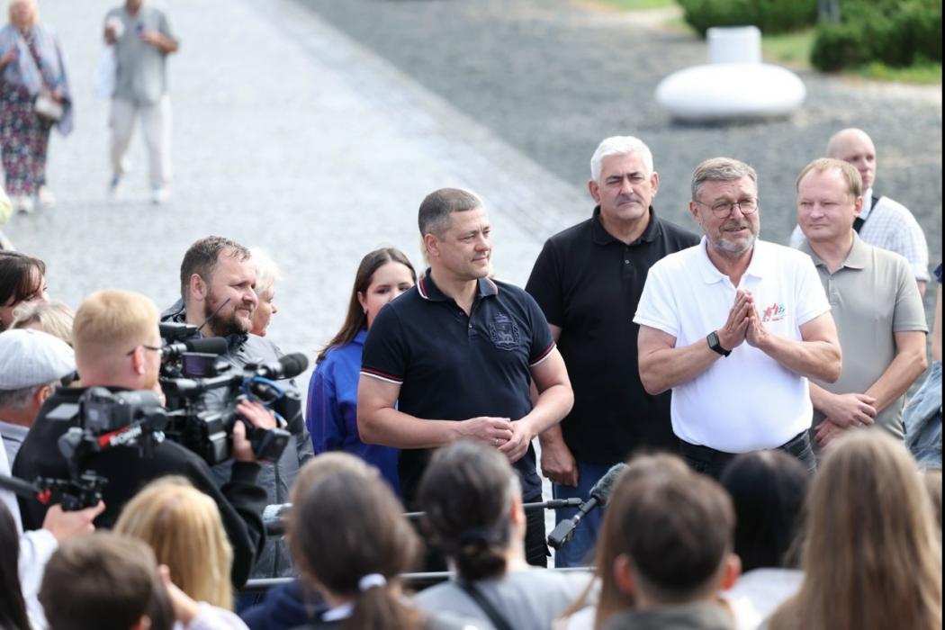 Михаил Ведерников посетил фестивали «Самолва 1242» и «Дружина первых» в Гдовском районе