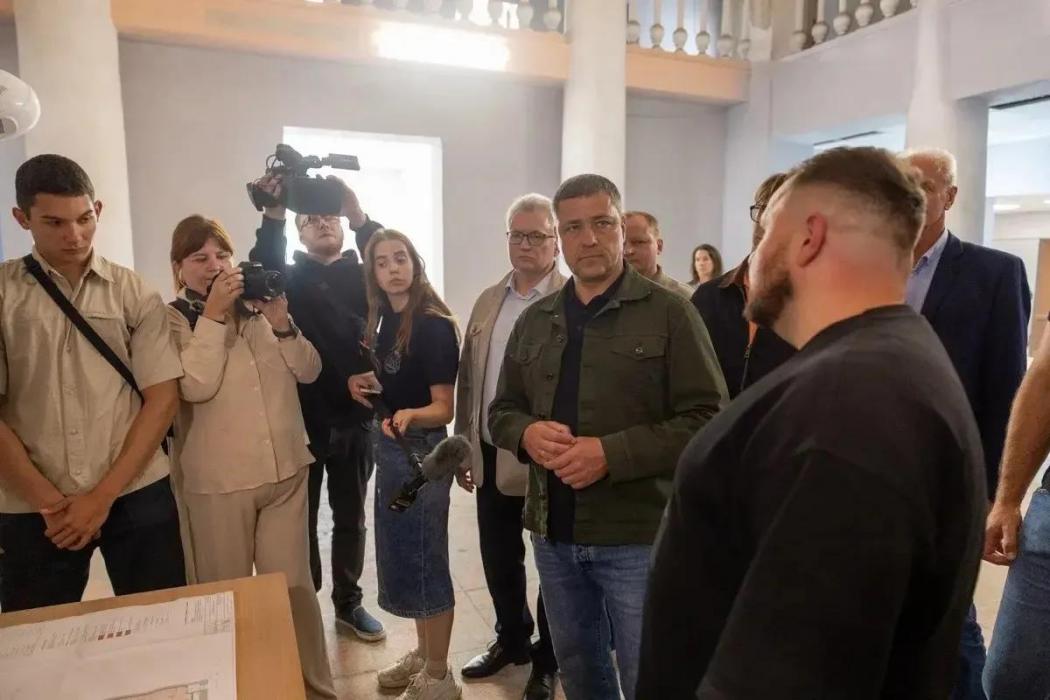 Сегодня великолучане пишут новые страницы истории – Михаил Ведерников