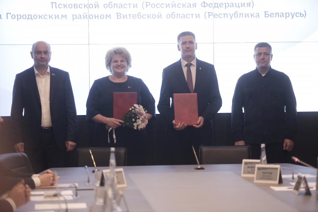 Три муниципалитета Псковской области начнут сотрудничество с белорусскими районами