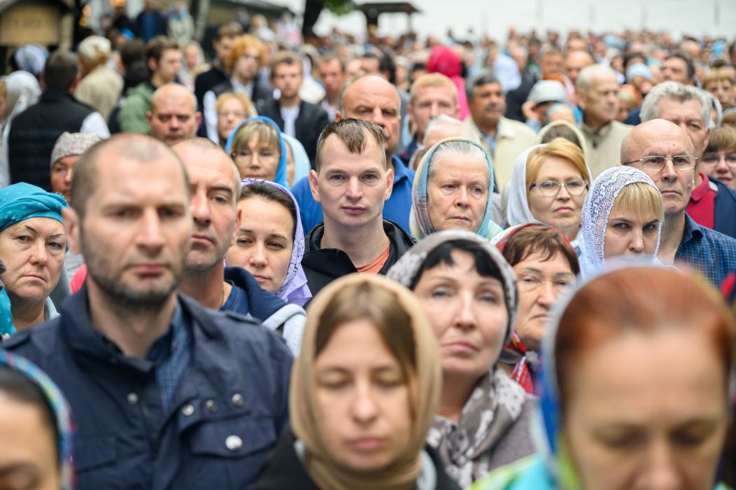 Богослужения в Псково-Печерском монастыре